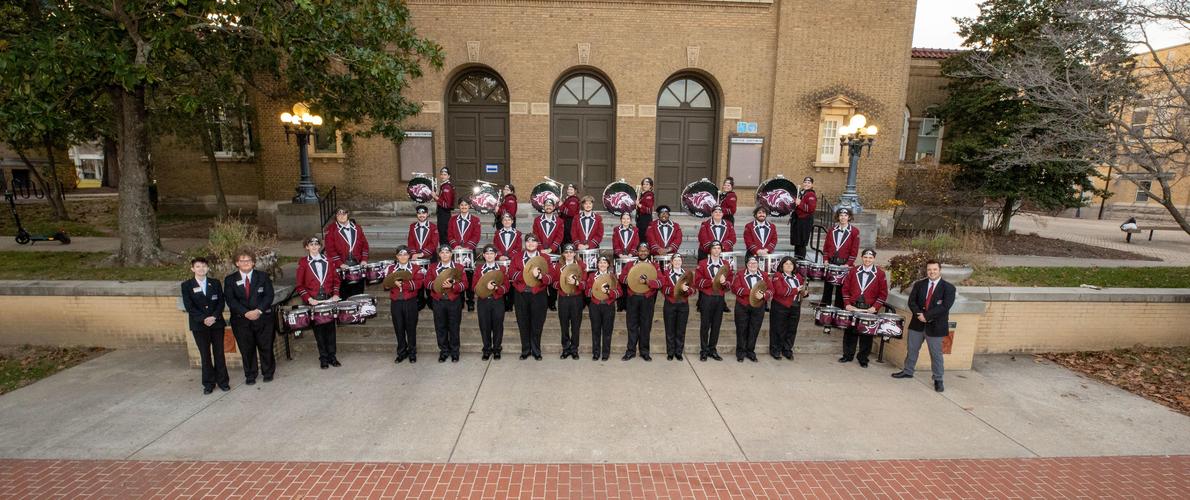 SIU marching salukis